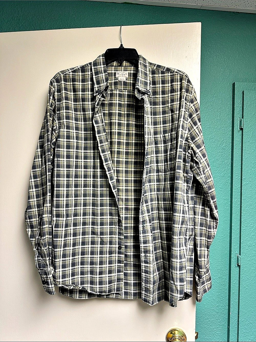 J.Crew Plaid Cotton Button Down in Gray & Green Size Medium Like New